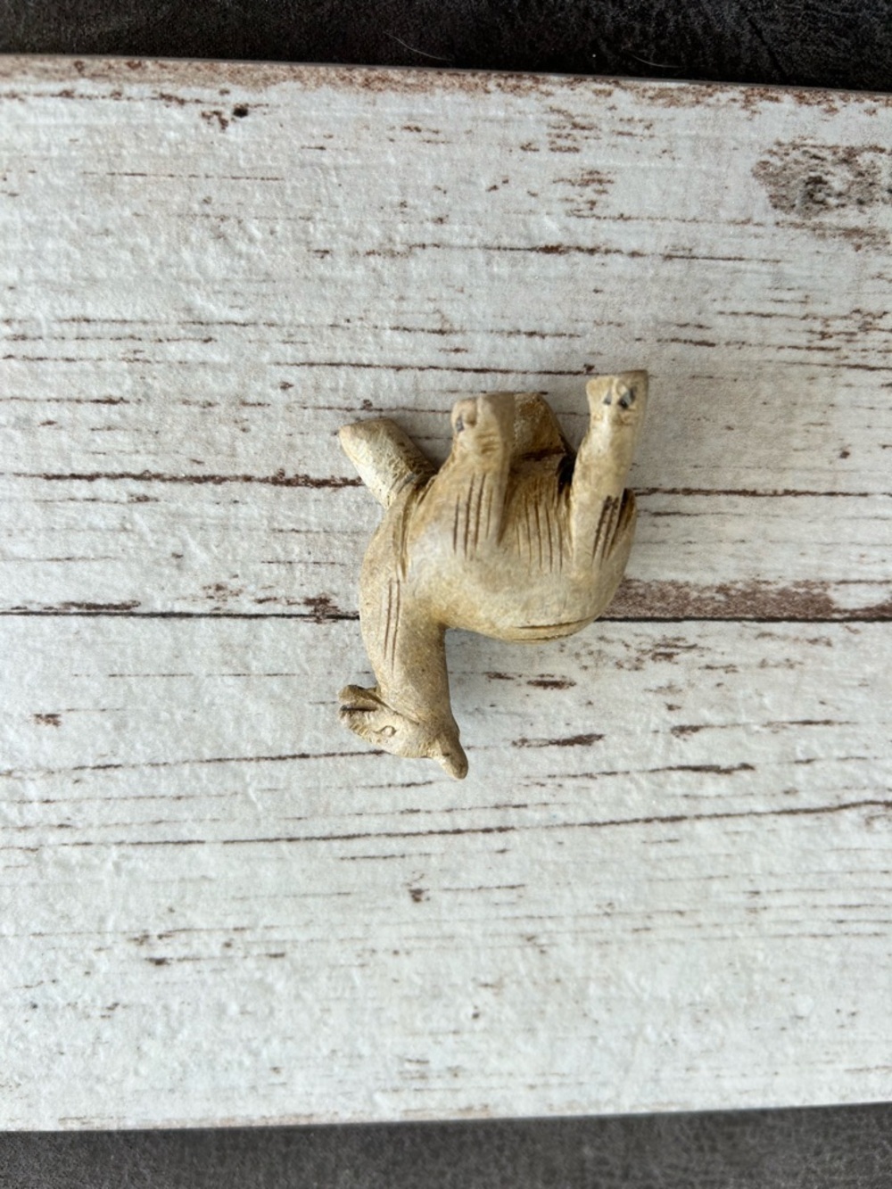 4/$100 vintage gemstone beads carved Camel Figurine - Beige